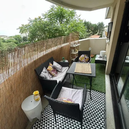 Agreable 1 Apartment *